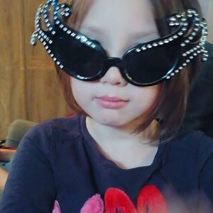 Meet your Posher, Katrina